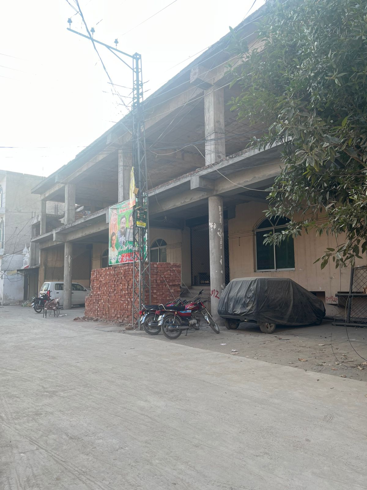 Commercial 2 Kanal Double story apartment