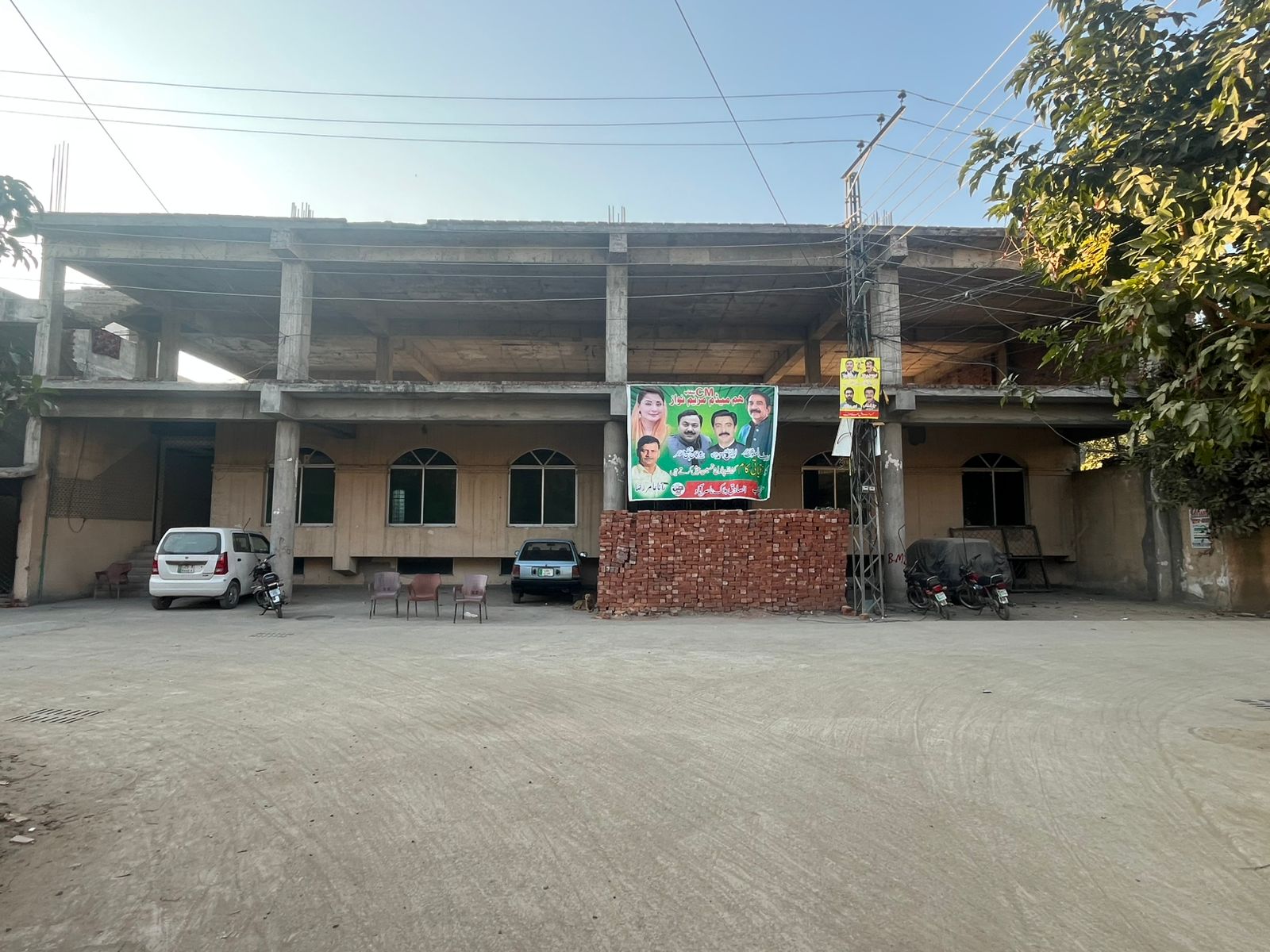 Commercial 2 Kanal Double story apartment